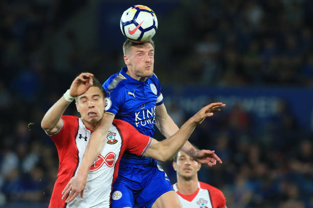 表现的同时 表现的同时