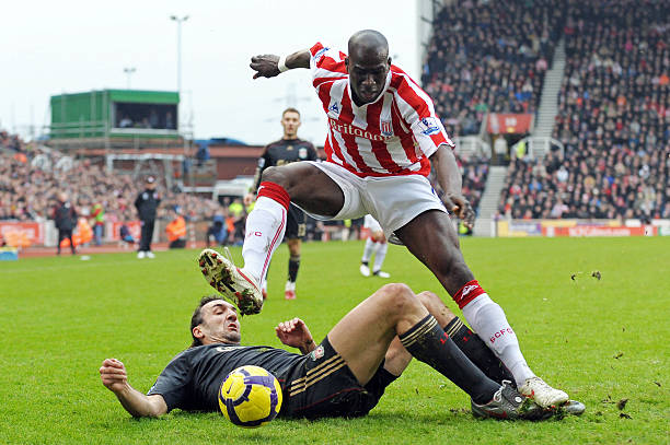 乌尊破门 乌尊破门