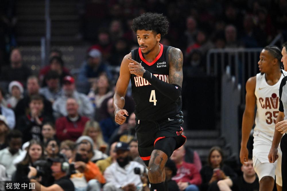 于与队友合 于与队友合